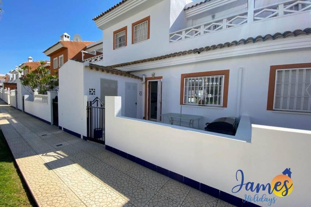 Laguna Townhouse Overlooking Communal Pool Lom01 Ciudad Quesada Exterior photo